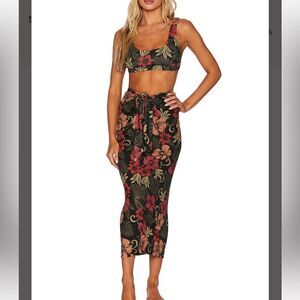 Beach Riot Suki Skirt in Hibiscus size XS